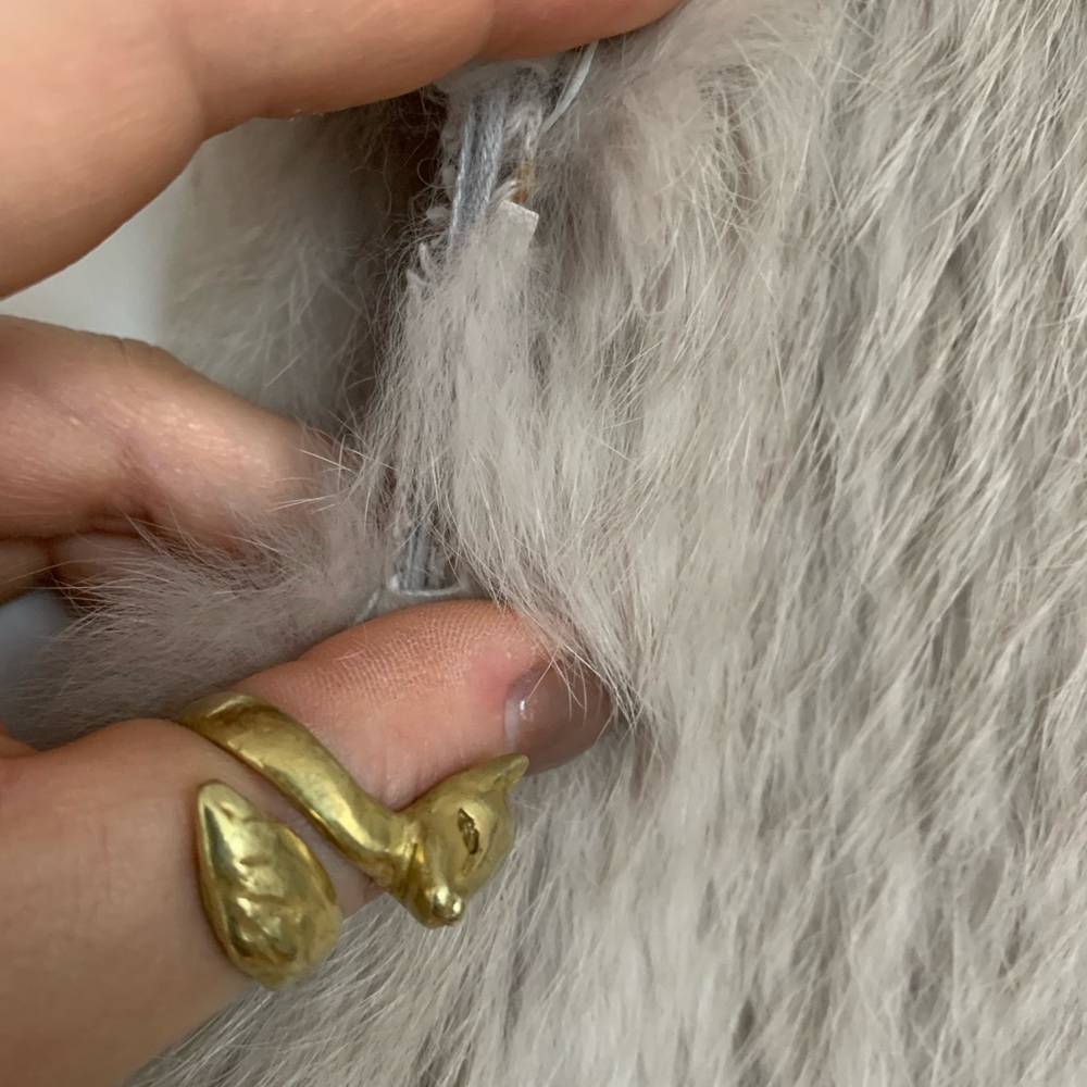 Love Token • Genuine Rabbit Vest - Picture 8 of 13